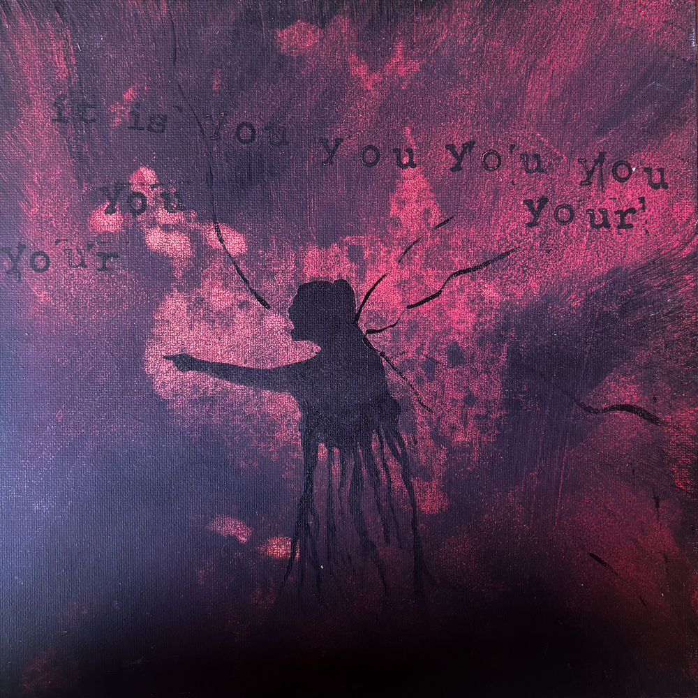 Roze-paars schilderij met een donker silhouet van een figuur en de herhaalde tekst “it is you”